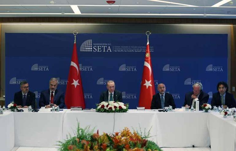 Cumhurbaşkanı Erdoğan, ABDli düşünce kuruluşu temsilcileriyle Türkevinde bir araya geldi