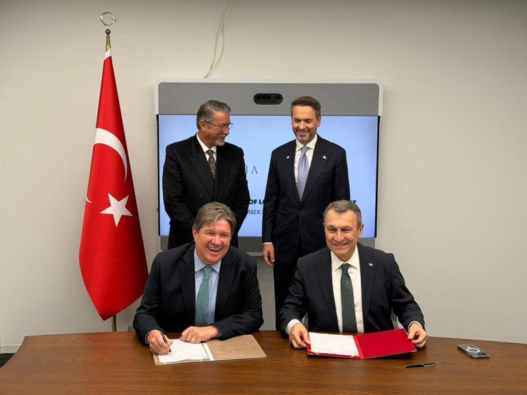 Bakan Bayraktardan New York’ta LNG tedarik anlaşması açıklaması