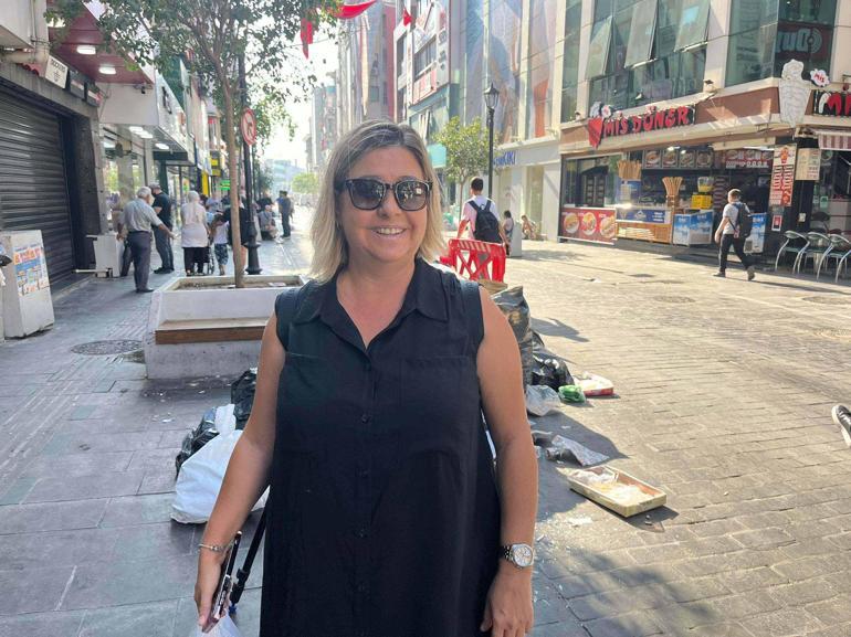 Karşıyakada işçiler yeniden eyleme başladı; oluşan çöp yığınları tepkiye neden oldu