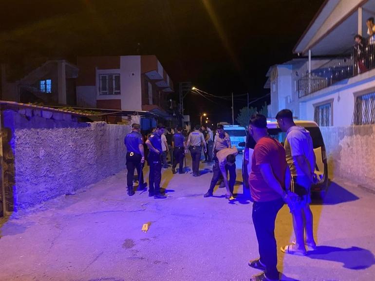 Adanada komşuların kavgası: 3 yaralı, 7 gözaltı