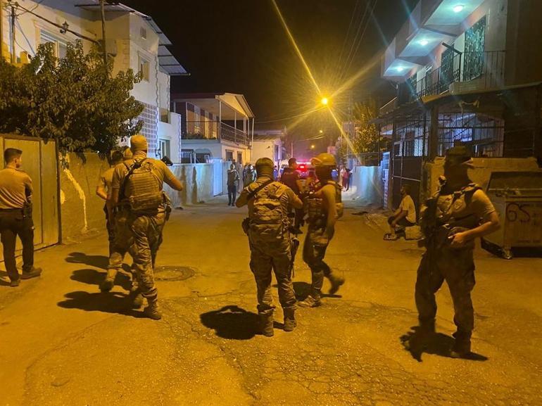 Adanada komşuların kavgası: 3 yaralı, 7 gözaltı