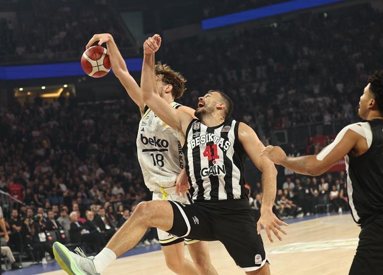 38’inci Erkekler Cumhurbaşkanlığı Kupası Fenerbahçe Beko’nun