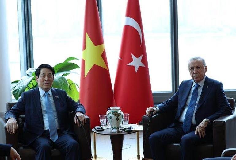 Cumhurbaşkanı Erdoğandan peş peşe kritik temaslar