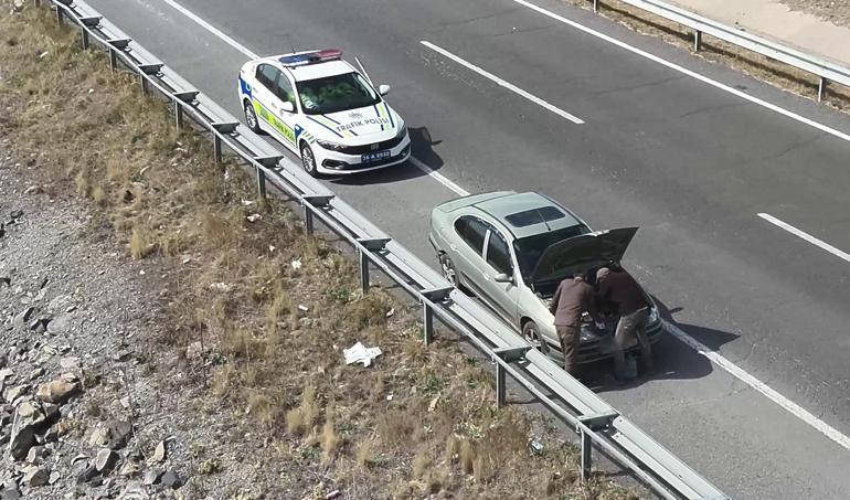 Polisi görünce arıza yaptığı gerekçesiyle aracını emniyet şeridine çekti, ehliyetsiz çıktı