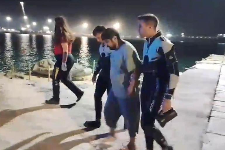 Teknesi alabora olan balıkçıyı Sahil Güvenlik ekibi kurtardı