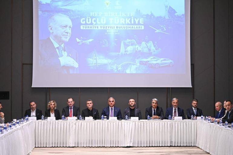 Bakan Ersoy: Turizmde artık ülkeler değil şehirler rekabet ediyor