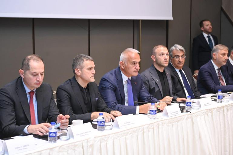 Bakan Ersoy: Turizmde artık ülkeler değil şehirler rekabet ediyor
