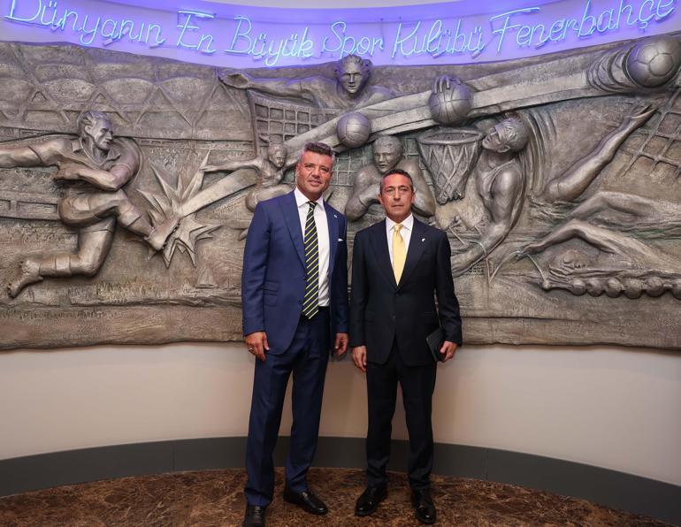 Fenerbahçede başkan Sadettin Saran mazbatasını aldı