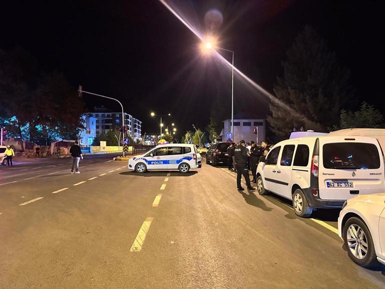 Tunceli’de otobüs durağındaki şüpheli çanta fünye ile patlatıldı