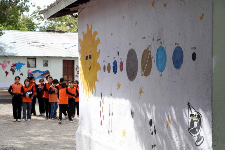Hatice öğretmen, hayalini kurduğu projeyi görev yaptığı köy okulunda gerçekleştirdi