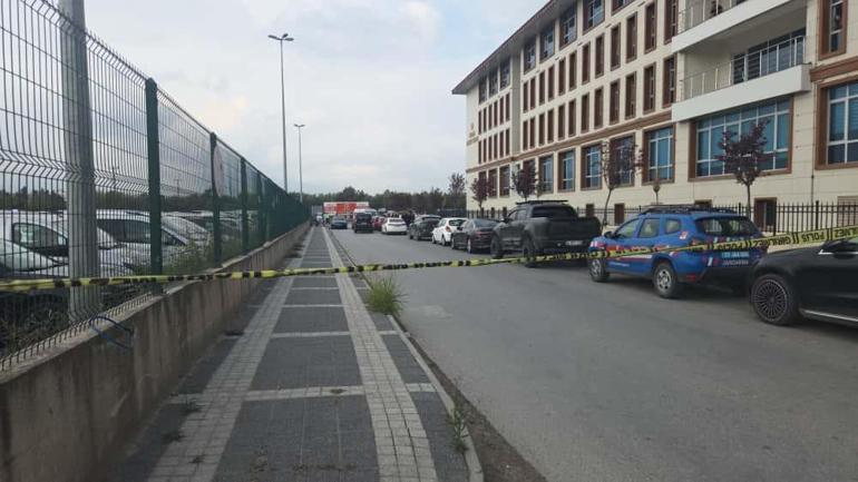 Yalova Adliyesi önünde silahlı saldırı: 1 ölü, 1 yaralı