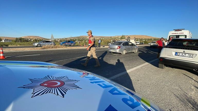 Şanlıurfa’da tütün işçilerinin taşındığı minibüs devrildi: 20 yaralı