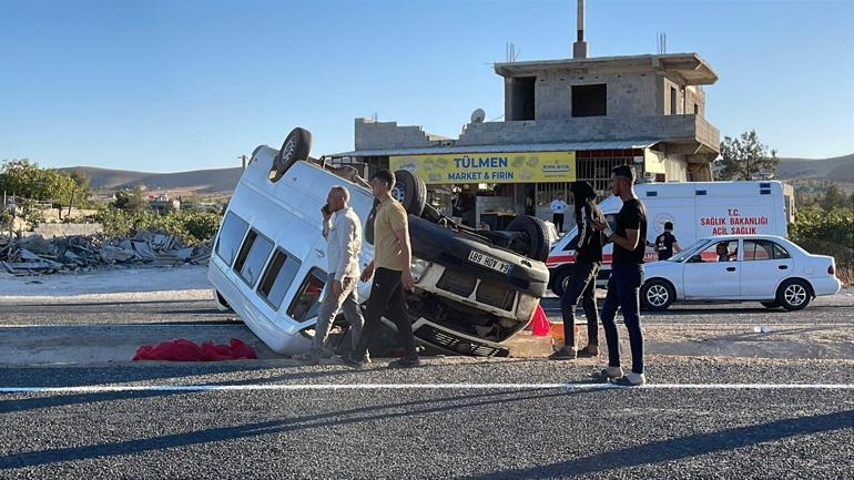 Şanlıurfa’da tütün işçilerinin taşındığı minibüs devrildi: 20 yaralı