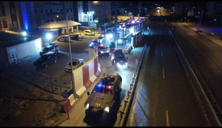 Bitlis ve İzmirde eş zamanlı uyuşturucu operasyonu; 10 tutuklama
