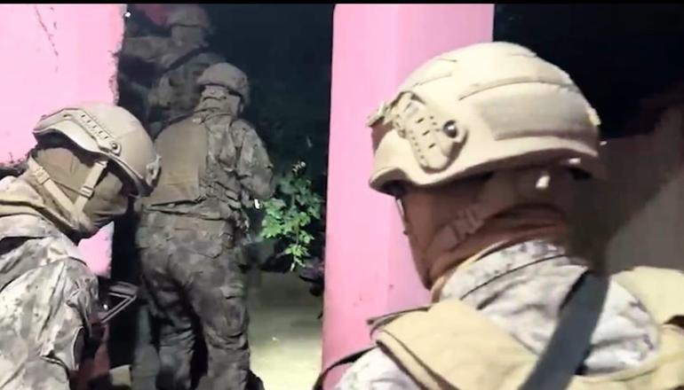 Bitlis ve İzmirde eş zamanlı uyuşturucu operasyonu; 10 tutuklama