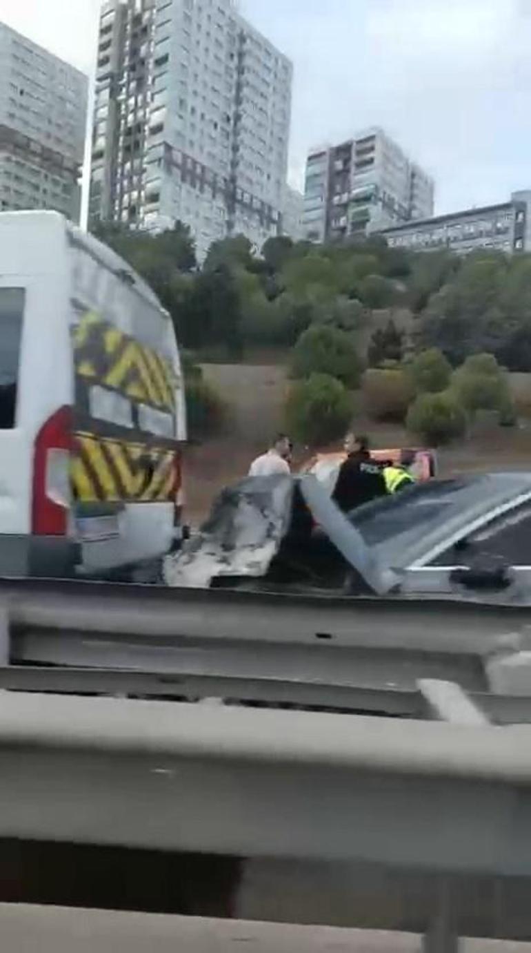 Gaziosmanpaşada makas atan sürücü kazaya neden oldu