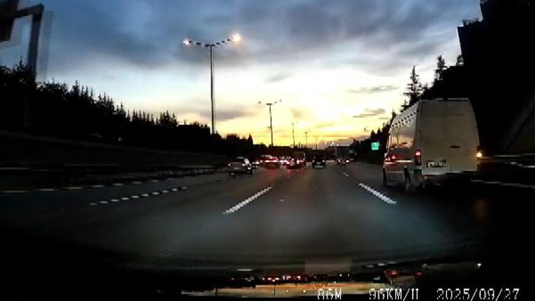 Gaziosmanpaşada makas atan sürücü kazaya neden oldu