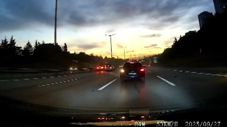 Gaziosmanpaşada makas atan sürücü kazaya neden oldu