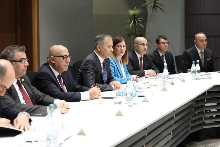 Bakan Yerlikaya, Gürcistanlı mevkidaşı Geladze ile bir araya geldi