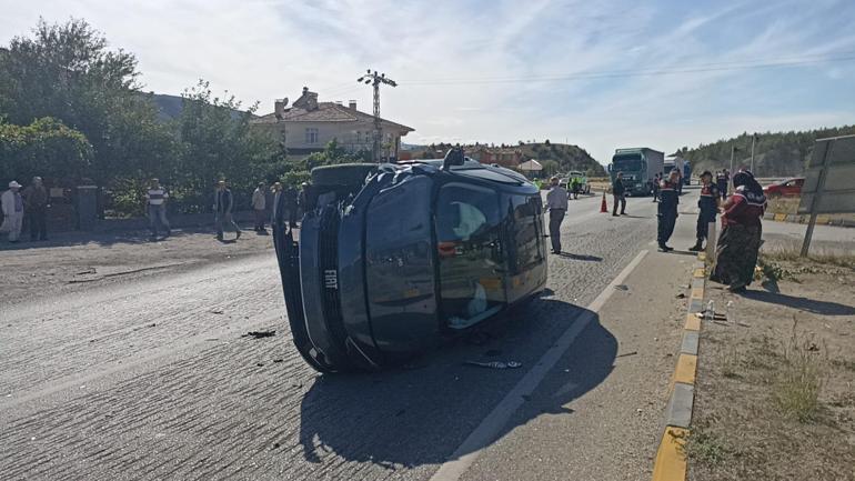 Otomobiller çarpıştı; 2 yaralı