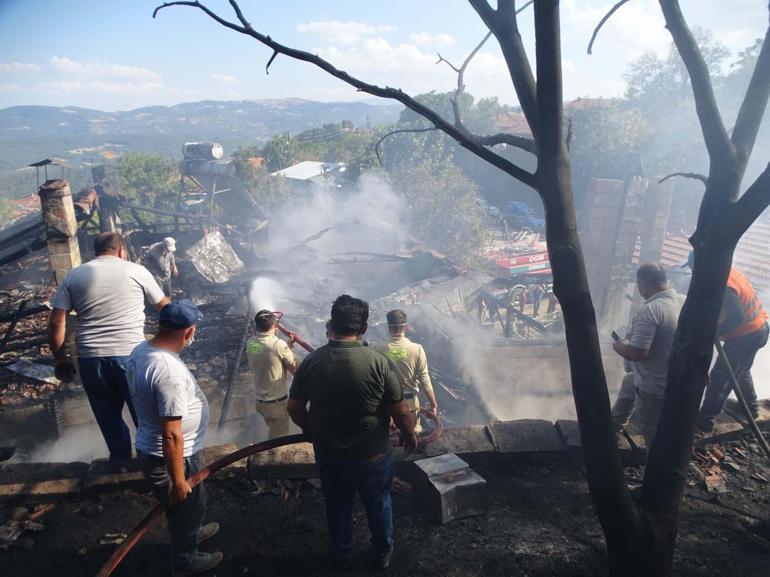 Evde çıkan yangın ormana sıçramadan söndürüldü