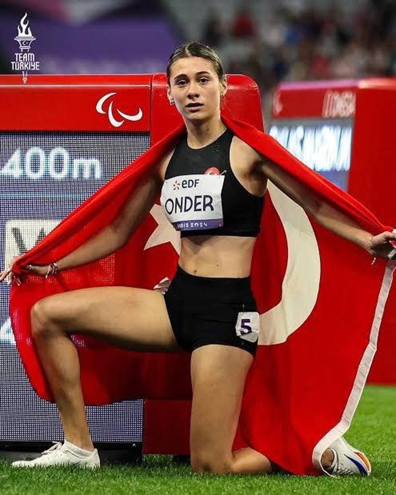 Bakan Bak dünya rekoru Kıran Aysel Önder’i tebrik etti