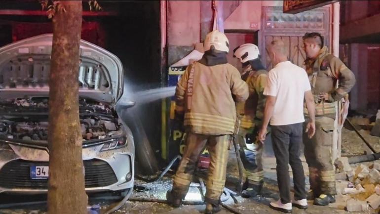 Bahçelievlerde oto tamirhanesinde yangın; 2 araç kullanılamaz hale geldi