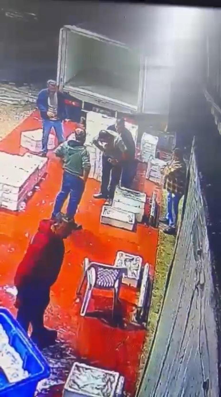 Soluk borusuna meyve takıldı, Heimlich manevrasıyla kurtarıldı