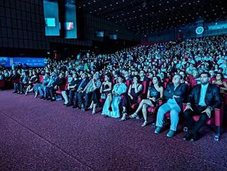 32. Uluslararası Adana Altın Koza Film Festivalinde ödüller sahiplerini buldu