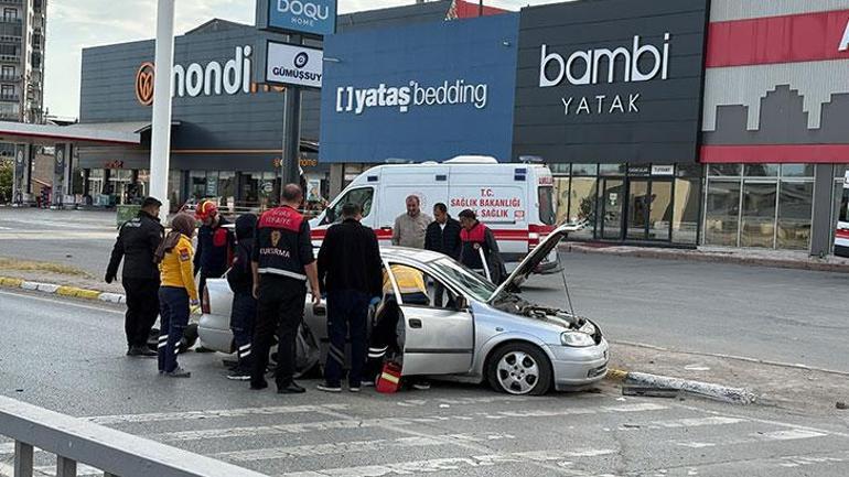 Sivas’ta iki otomobil çarpıştı: 1 ölü 3 yaralı