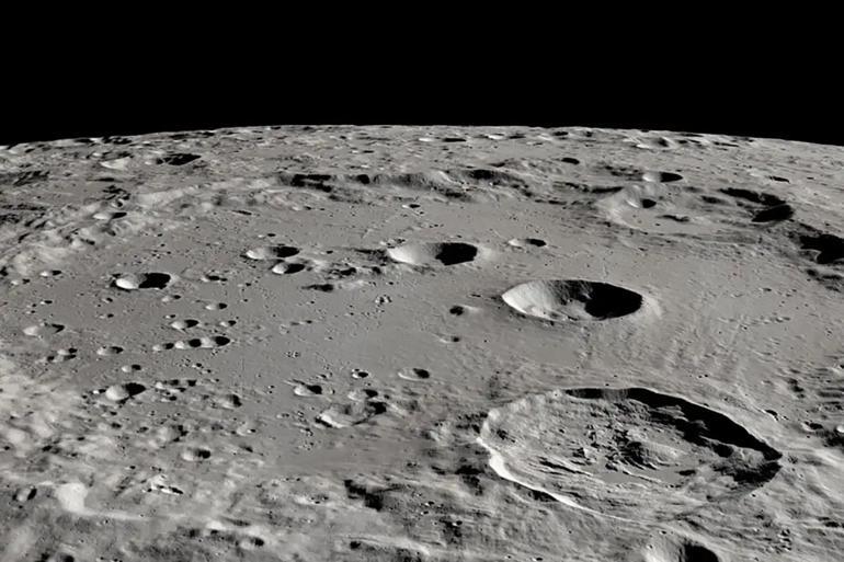 Araştırma: Ay’da büyük platin rezervleri olabilir