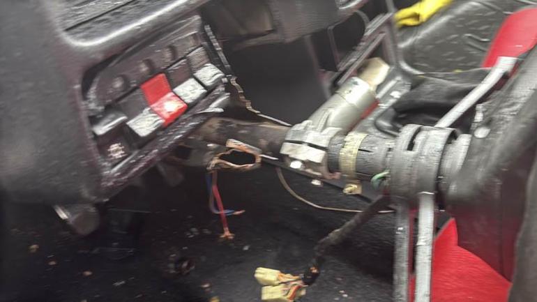 Kağıthanede çaldığı otomobille takla attı; olay yerinden kaçtı: Kaza anı kamerada