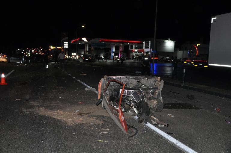 Manisada 5 kişinin öldüğü kaza kamerada