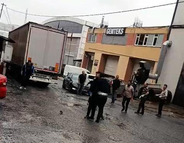 Esenyurtta tekmeli yumruklu ürün indirme kavgası