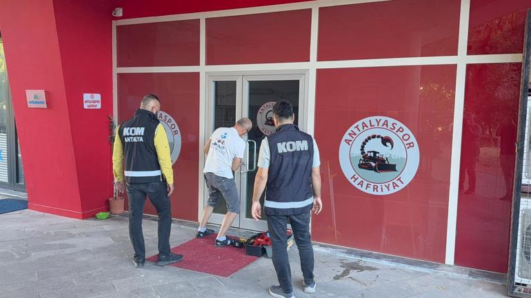 Antalya Büyükşehir Belediyesi’ne yönelik 6ncı dalga rüşvet operasyonu: 16 gözaltı