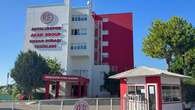 Antalya Büyükşehir Belediyesi’ne yönelik 6ncı dalga rüşvet operasyonu: 16 gözaltı