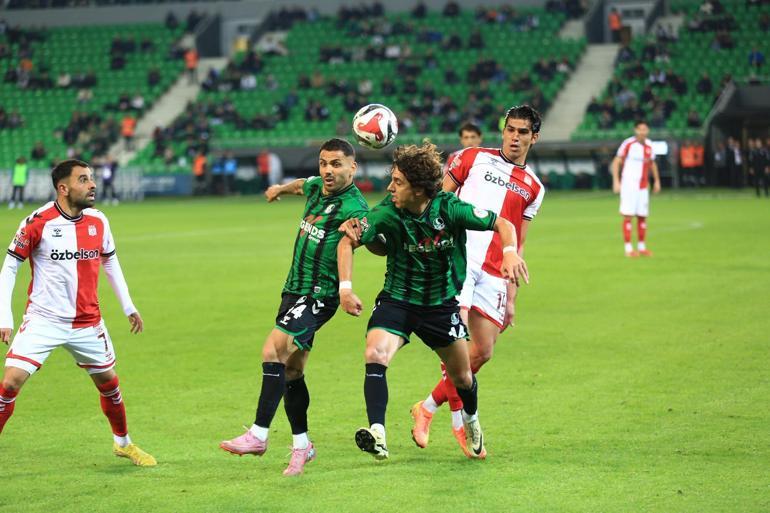 Sakaryaspor 7 yabancıyla maçı tamamladı, Sivasspor federasyona başvurdu