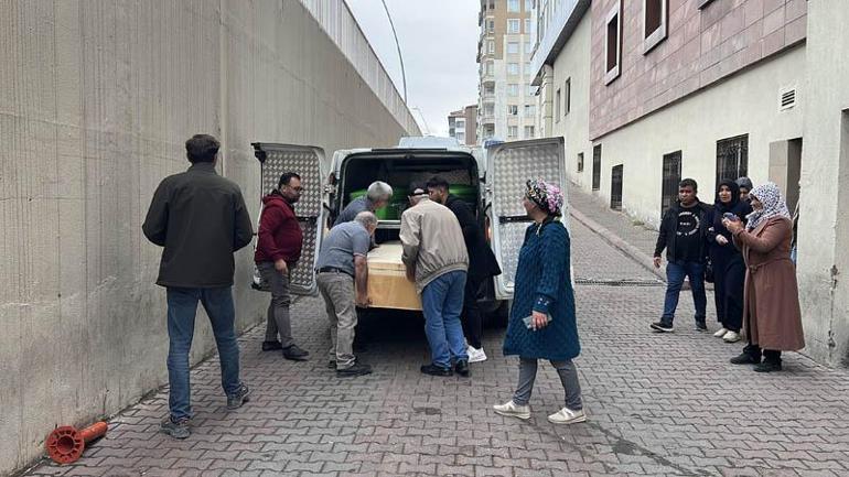 12 yaşındaki üvey oğlu tarafından bıçaklanan baba öldü