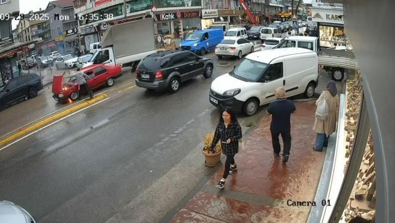 Otomobilin alev alması kamerada