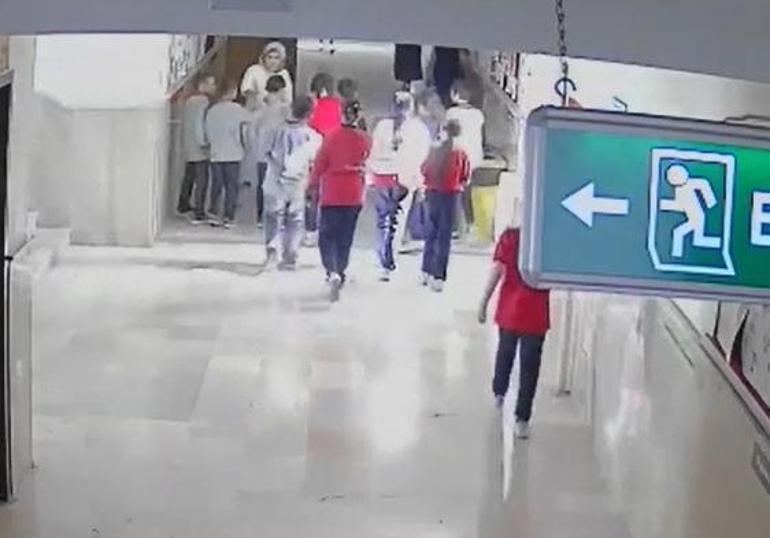 Öğretmen, boğazına mandalina kaçan öğrenciyi heimlich yöntemiyle kurtardı