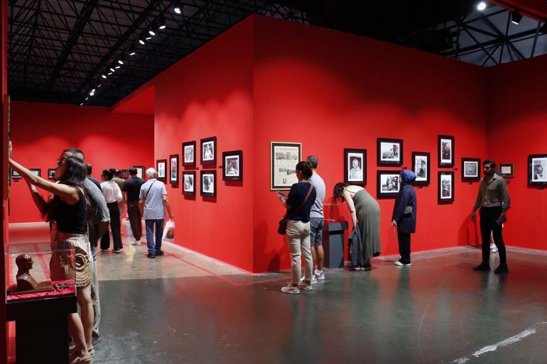 Kültürparktaki Refik Anadol sergisi uzatıldı