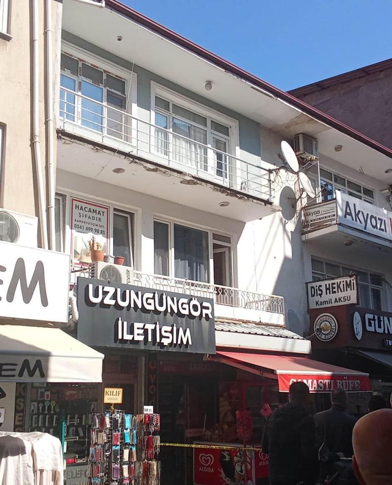 Duvarlarından sesler gelen bina tahliye edildi