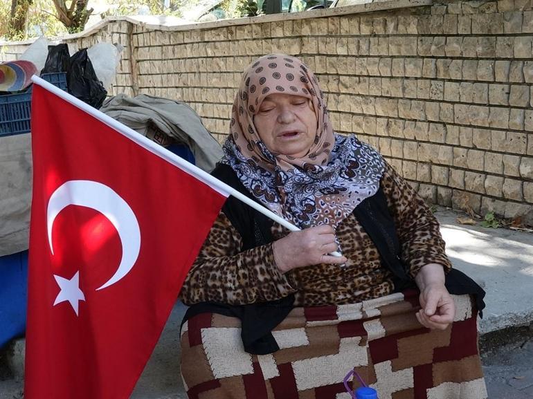 Yolu kesip, Sumud filosuna saldırıyı protesto etti