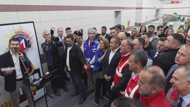 Özgür Özel, Çekmeköy-Sancaktepe-Sultanbeyli Metro Hattı’nda test sürüşüne katıldı