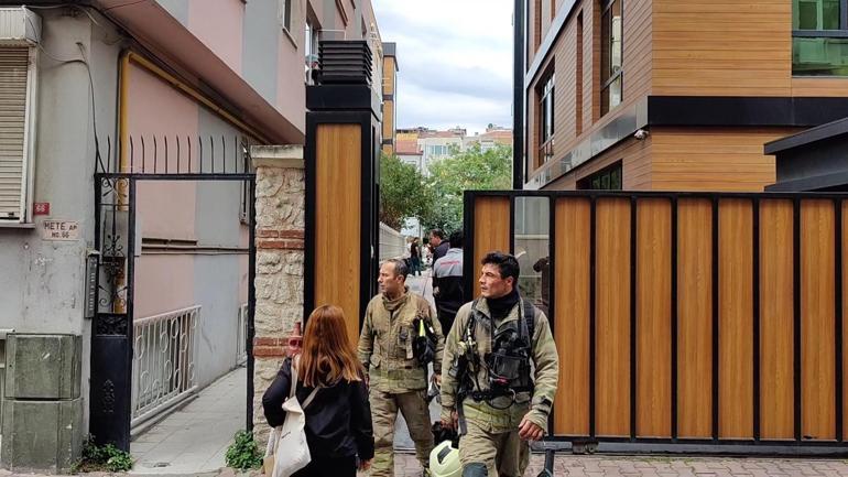 Bakırköyde okulun sistem odasında çıkan yangın söndürüldü