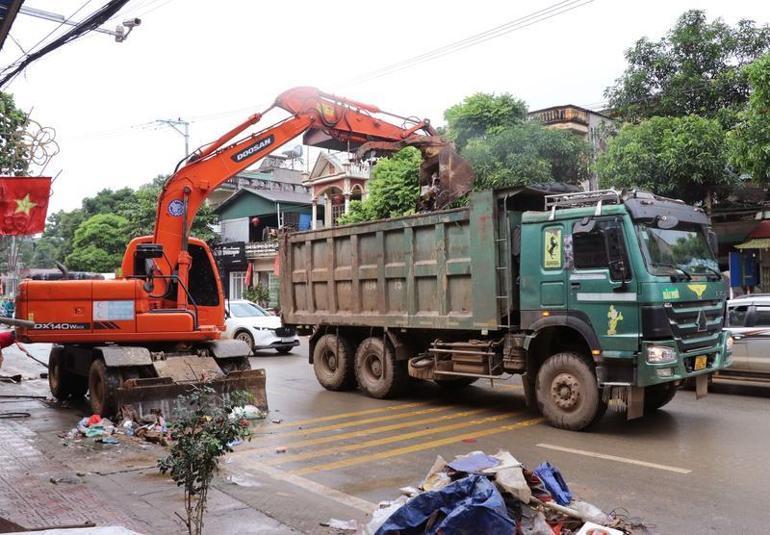 Vietnamdaki tayfunda hayatını kaybedenlerin sayısı 51e yükseldi