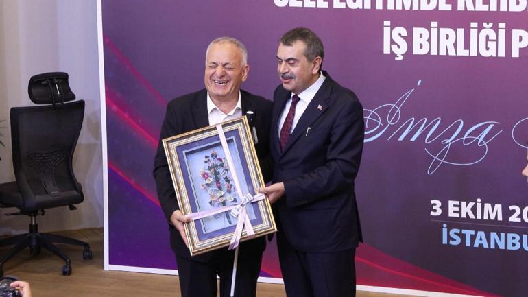 Bakan Tekin: Özel rehabilitasyon merkezlerinde eğitim desteği verdiğimiz yaklaşık 600 bin özel eğitim öğrencimiz daha var