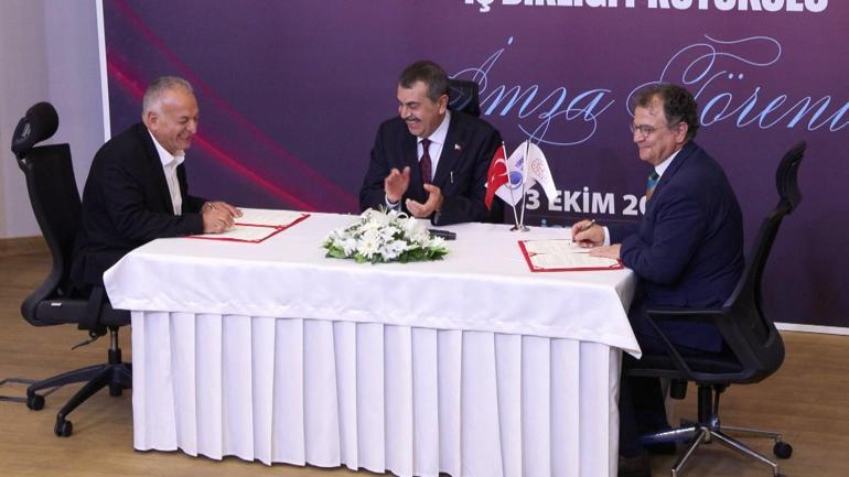 Bakan Tekin: Özel rehabilitasyon merkezlerinde eğitim desteği verdiğimiz yaklaşık 600 bin özel eğitim öğrencimiz daha var