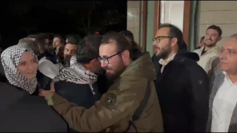 Küresel Sumud Filosu teknelerinde alıkonulan aktivistler sağlık kontrolü için Adli Tıp Kurumuna getirildi