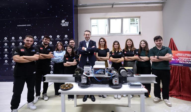 Bakan Bayraktar, Samsunda öğrencilerle buluştu